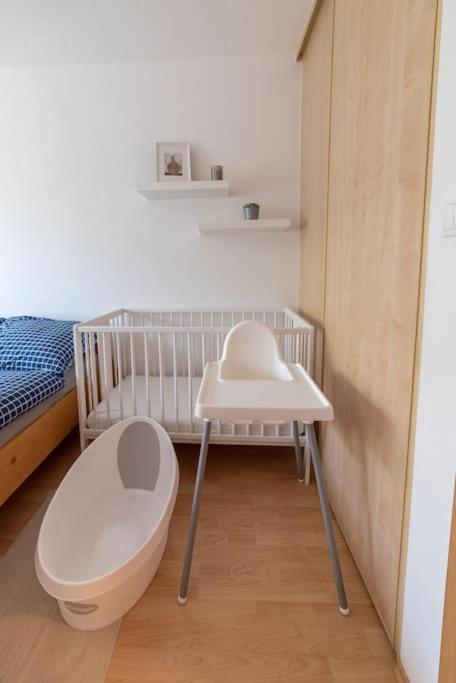 Grape Apartment Bratislava Ngoại thất bức ảnh