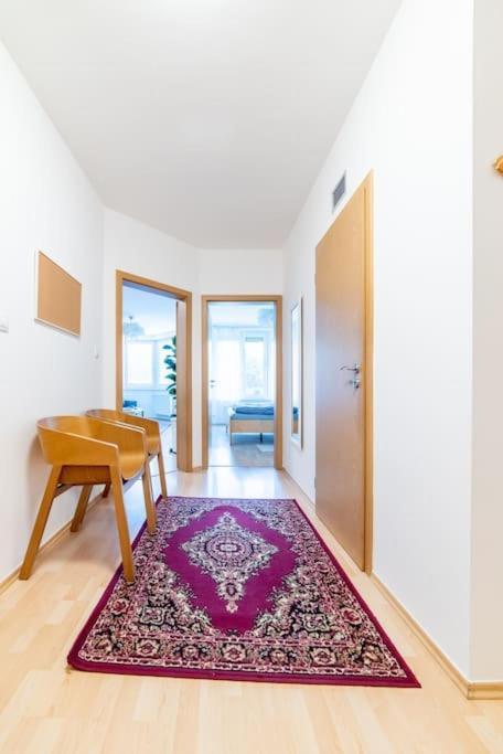 Grape Apartment Bratislava Ngoại thất bức ảnh
