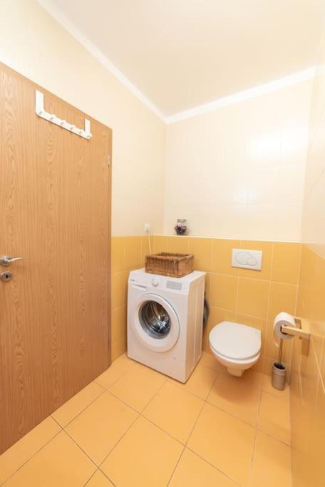 Grape Apartment Bratislava Ngoại thất bức ảnh