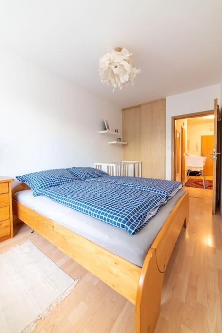 Grape Apartment Bratislava Ngoại thất bức ảnh